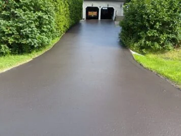 Asphalt Emulsion Sealcoating 4